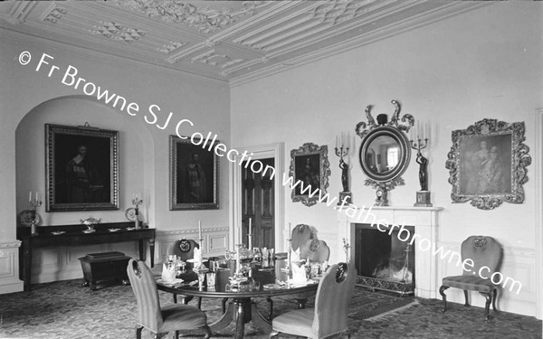 DUNSANY CASTLE DINING ROOM